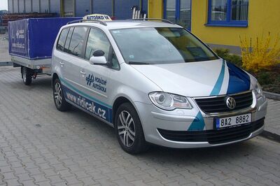 VW Touran 1,9 TDI<br /> + přívěs Agados VZ22<br /> Druh výcviku: „B96“ a BE